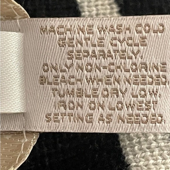 Chicos Evening Caves Dara Cardigan Sweater Cardigan pat -  size 2 - Picture 6 of 7